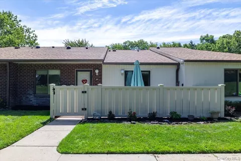 215 Birchwood Rd, Medford, NY 11763