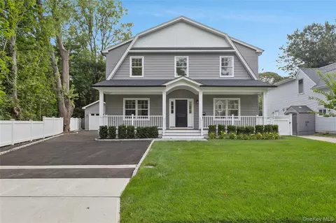 111 Fairfield Ave, North Hempstead, NY 11050