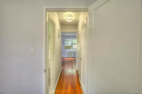 Entry Way - 14401 78th Rd #2B, Flushing, NY 11367 photo 2 of 4