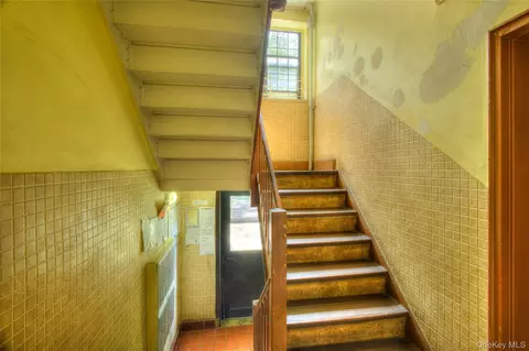 Entry Way - 14401 78th Rd #2B, Flushing, NY 11367 photo 4 of 4