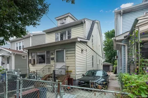 15824 75th Rd, New York, NY 11366
