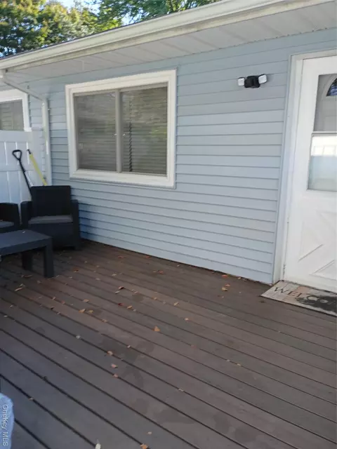269 Storm Dr, Holtsville, NY 11742