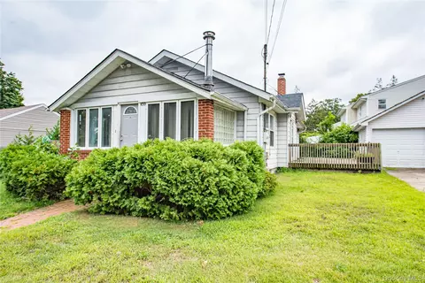430 Richmond Blvd, Ronkonkoma, NY 11779