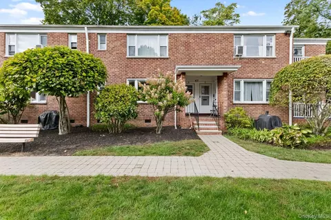 47 Carpenter Ave #A, Mount Kisco, NY 10549
