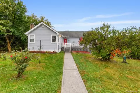 117 Cottage Rd, Carmel, NY 10512