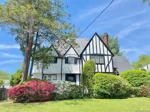 330 Claremont Ave, Mount Vernon, NY 10552