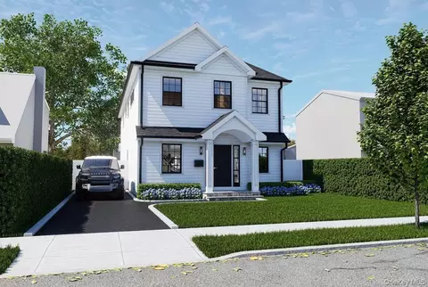 101 Brown St, North Hempstead, NY 11501