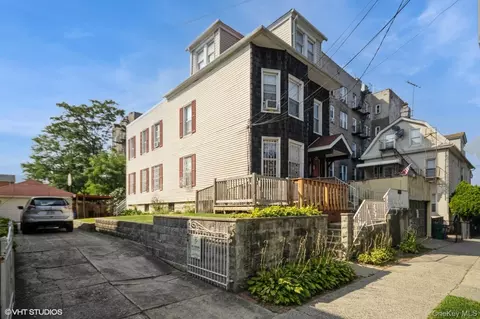 4261 Byron Ave, New York, NY 10466