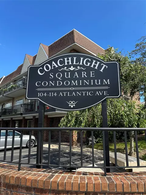 106 Atlantic Ave #28, Lynbrook, NY 11563