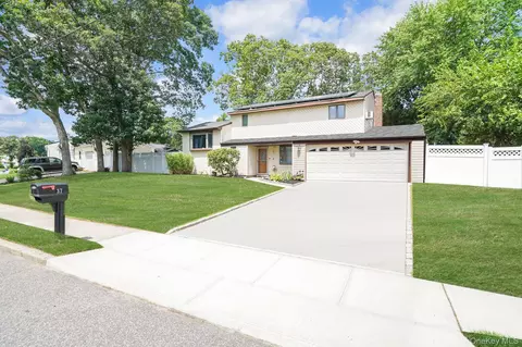 37 Belair Rd, Selden, NY 11784