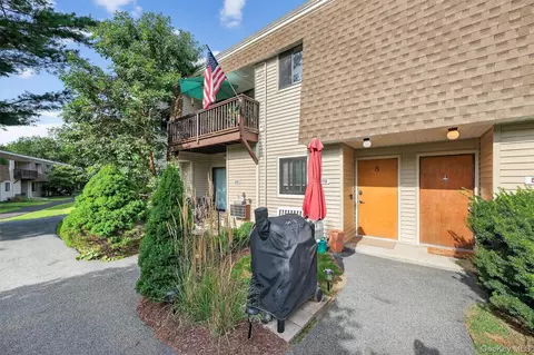 516 Vista On The Lk #516, Carmel, NY 10512