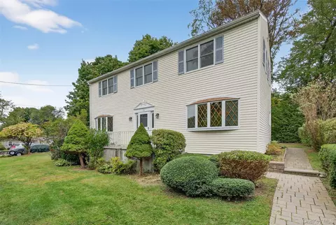 10 Heathcote Rd, Kent, NY 10512