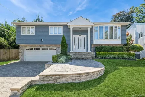 821 Cliffside Ave, Valley Stream, NY 11581