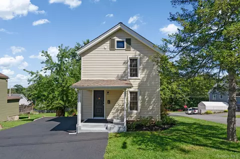 1 Second St, Walden, NY 12586