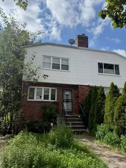 3186 Ampere Ave #1, New York, NY 10465