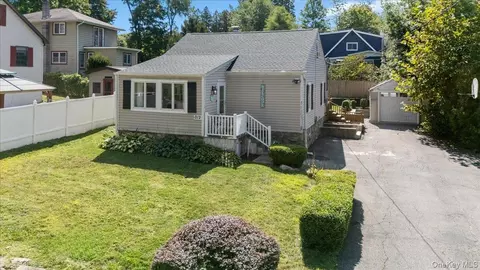 312 Brook Rd, Mahopac, NY 10541