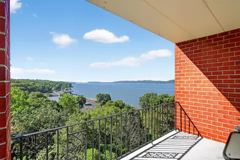 16 Rockledge Ave #7D-1, Ossining, NY 10562