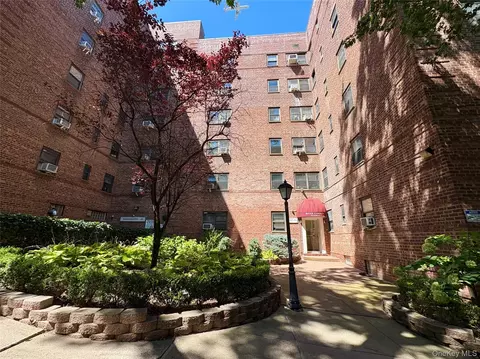 102-55 67th Rd #3W, Forest Hills, NY 11375