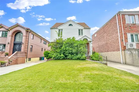 183-11 64th Ave, New York, NY 11365