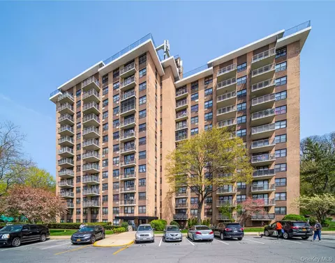 155 Ferris Ave #7F, White Plains, NY 10603