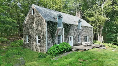 178 W Simmon Rd, Fremont, NY 12723