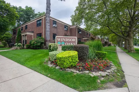 74-81 220th St #094B1, Oakland Gardens, NY 11364