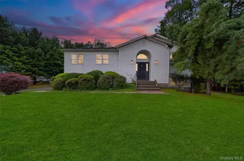 2 Pulver Pl, Ramapo, NY 10977