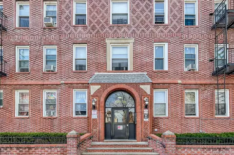 10918 Lefferts St #D6, South Ozone Park, NY 11420