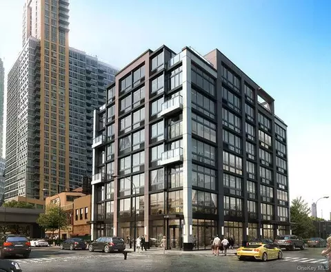 2412 42nd Rd #6C, New York, NY 11101