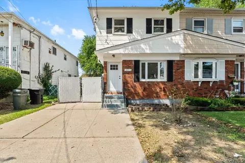 25311 147th Rd, New York, NY 11422