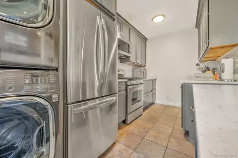 19916 21st Ave #1336, Bayside, NY 11360