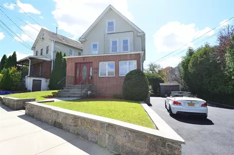 42 Glen Rd, Eastchester, NY 10709