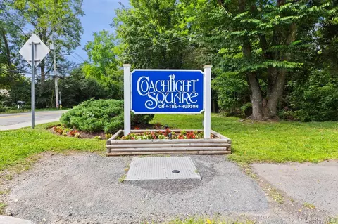 56 Coachlight Sq #56, Cortlandt, NY 10548