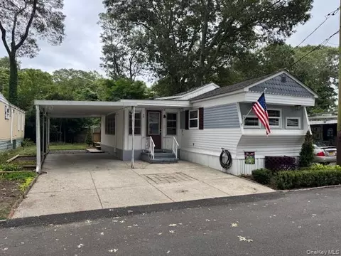 658 Sound Ave #H-12, Wading River, NY 11792
