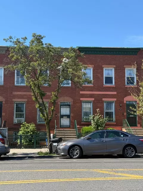 940 Longwood Ave, New York, NY 10459