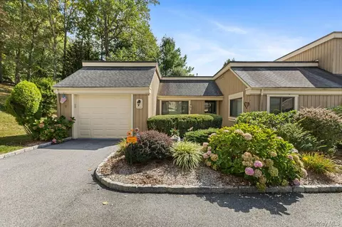 20 Heritage Hls #A, Somers, NY 10589