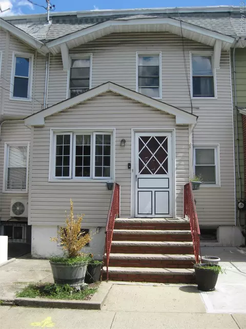 7807 76th St, New York, NY 11385