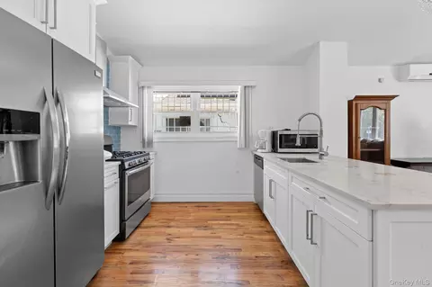 10541 Seaview Ave, Brooklyn, NY 11236