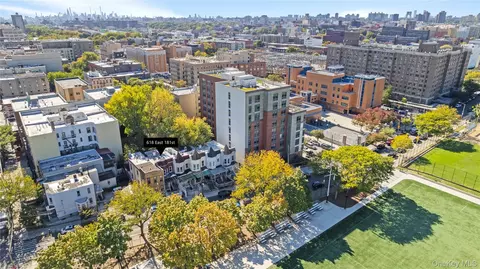 618 E 181st St, New York, NY 10457