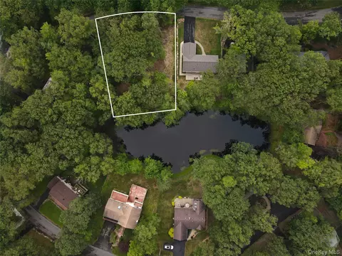 32 Pond Ln, Thompson, NY 12775