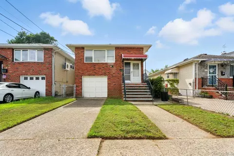 94-34 238th St, Hempstead, NY 11001