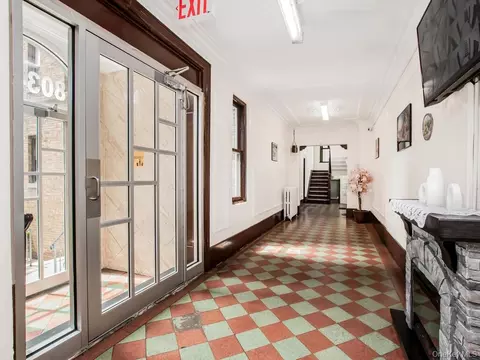 Entry Way - 805 E 182nd St #4E, New York, NY 10460 photo 3 of 3