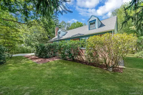 84 Yaphank Ave, Yaphank, NY 11980