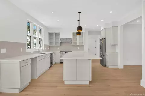 Other - 95 N Summit Blvd, Westhampton, NY 11977 photo 1 of 1