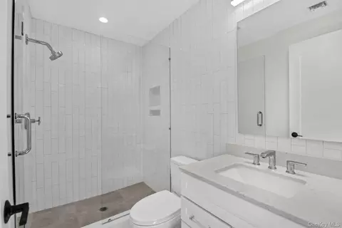 Bath - 95 N Summit Blvd, Westhampton, NY 11977 photo 2 of 2