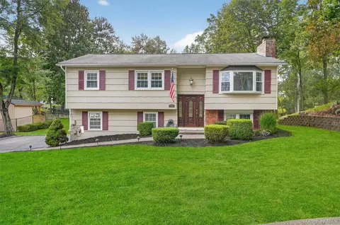 16 Ann Ave, Stony Point, NY 10980