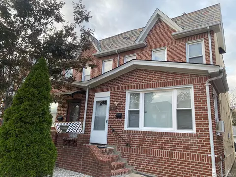 8545 67th Dr, New York, NY 11374