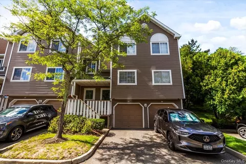 34 Eagle Ridge Way, Clarkstown, NY 10954