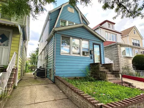 26-16 94th St, New York, NY 11369