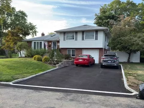 1 George Ct, Melville, NY 11747